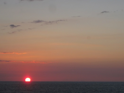 hapuna beach sun set.JPG